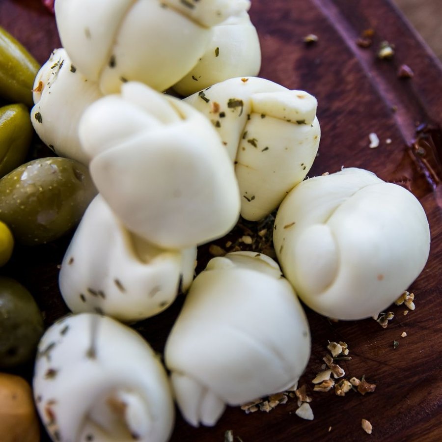 Queijo Nozinho Branco Temperado para Espeto Soh Minas